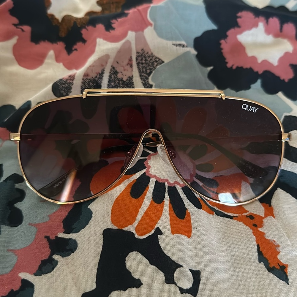 Quay sunglasses